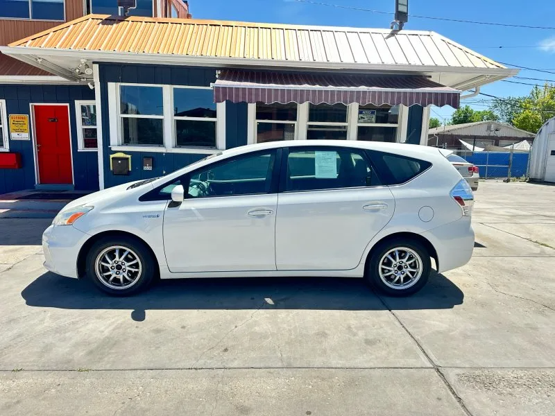 2012 Toyota Prius v